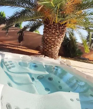 Gite Les Palmiers بيت للعطل *